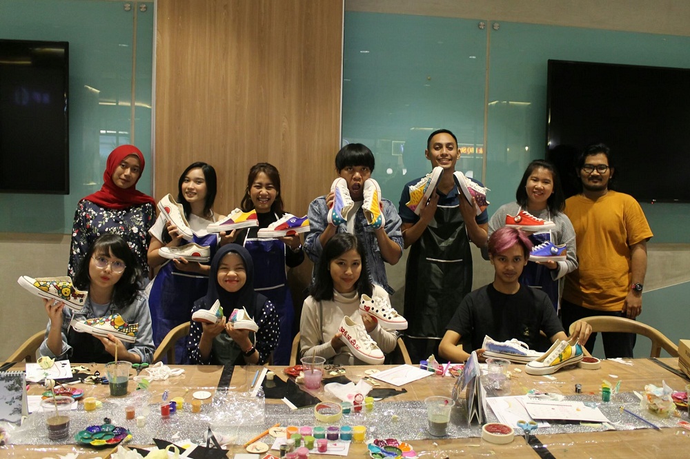 Workshop class dari Ornare Industry selalu dipenuhi antusias orang-orang yang ingin mengasah kemampuan melukisnya